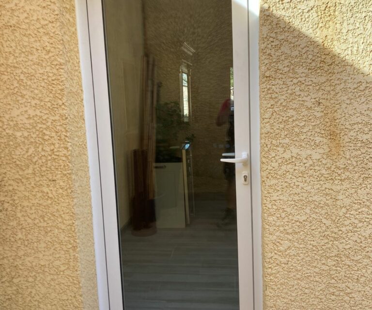 porte pvc vitrée