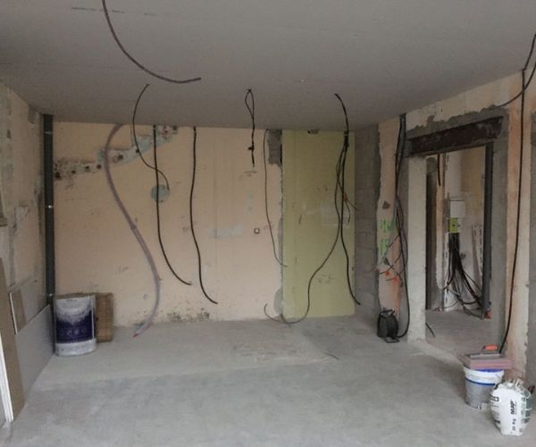 Travaux de rénovation électrique dans un appartement à Béziers